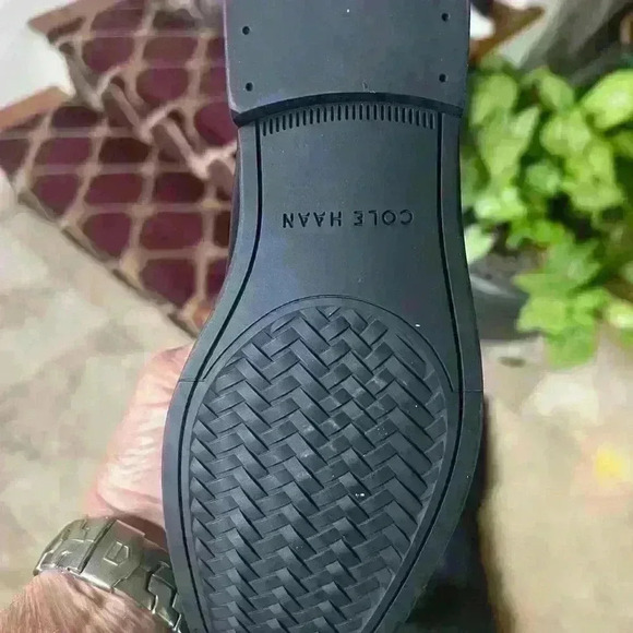 Cole Hahn ladies size 5 B. Never worn. Brand new. Black knee-high leather boots. - Picture 12 of 16